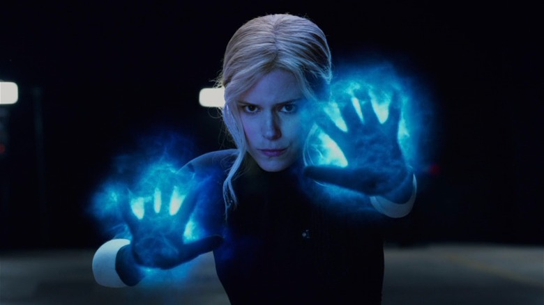 Sue Storm using her powers