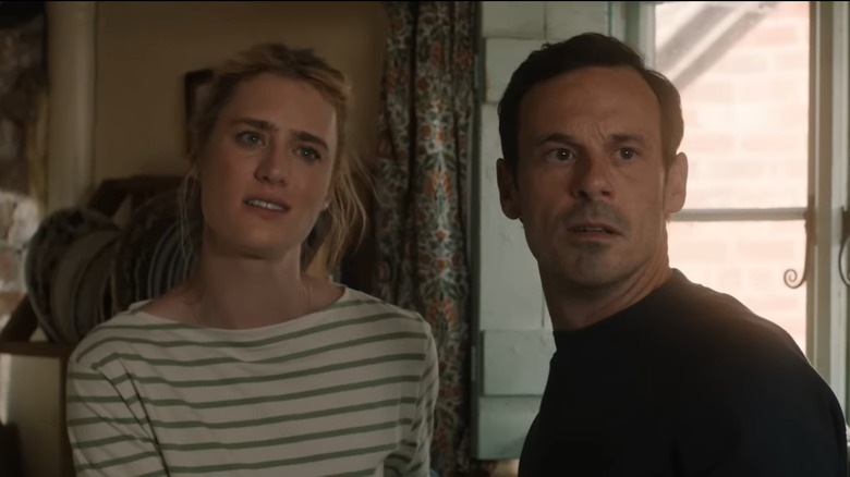 Mackenzie Davis and Scoot McNairy in Speak No Evil