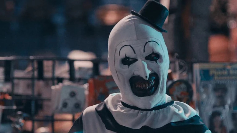 Art the Clown grinning in Terrifier 2