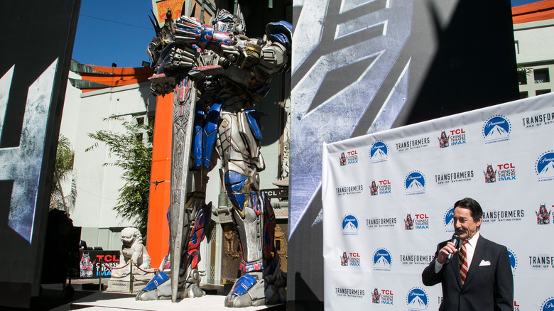 Peter Cullen Optimus Prime statue Age of Extinction