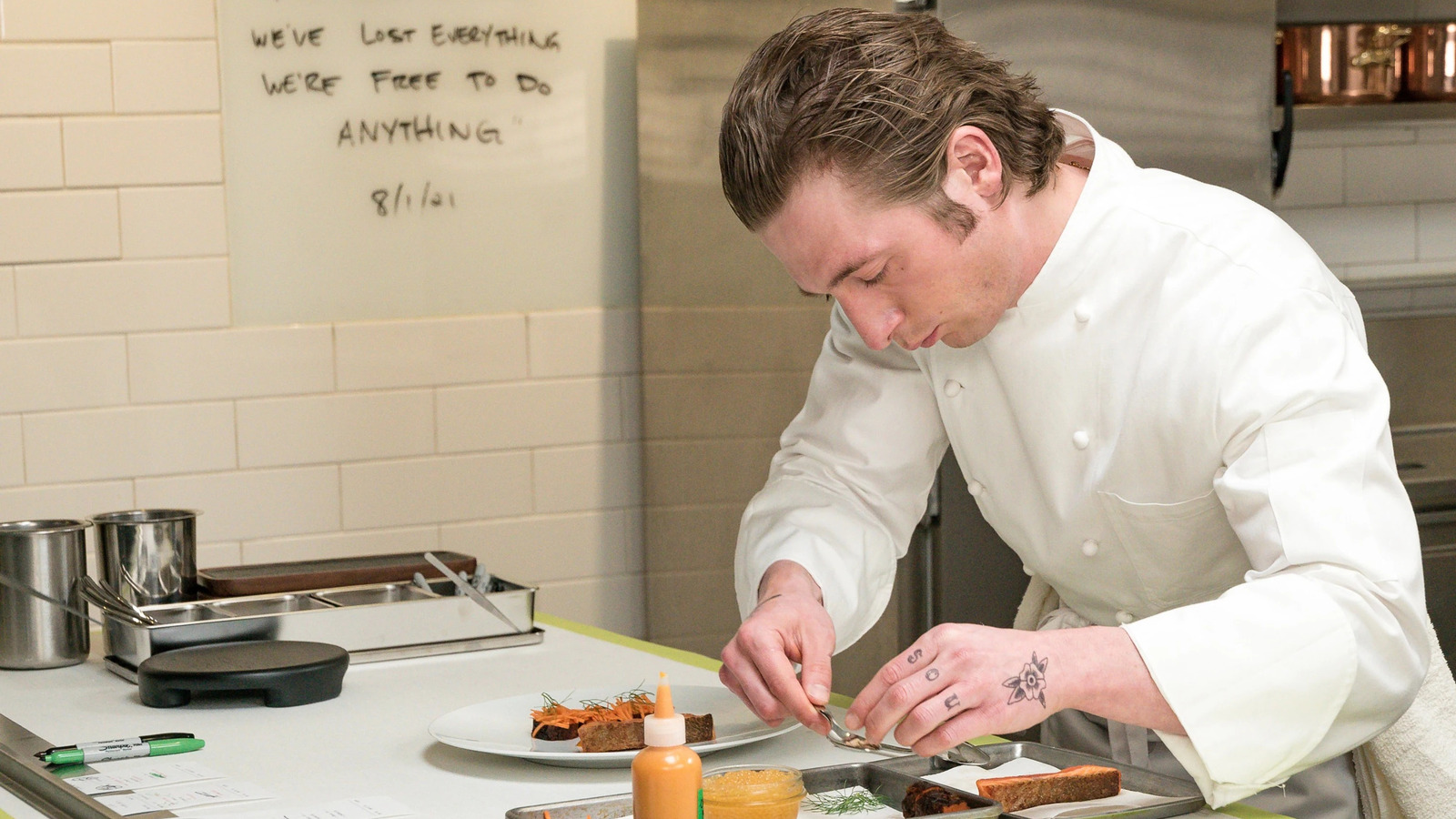 How Jeremy Allen White got his cooking experience preparing for the bear