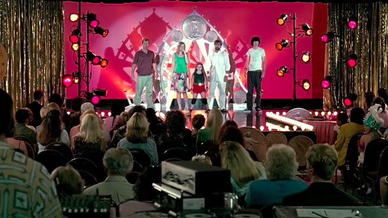 Greg Kinnear, Toni Collette, Abigail Breslin, Steve Carell, and Paul Dano shock the audience in Little Miss Sunshine