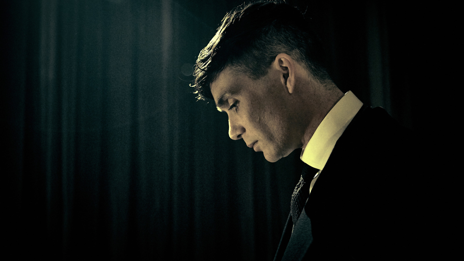 Cillian Murphy on 'Peaky Blinders,' Playing Bond, and Keeping the