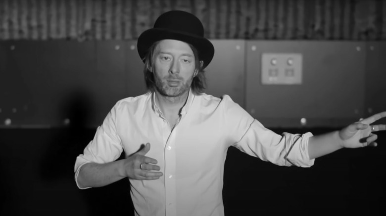 Thom Yorke, radiohead de flor de lótus