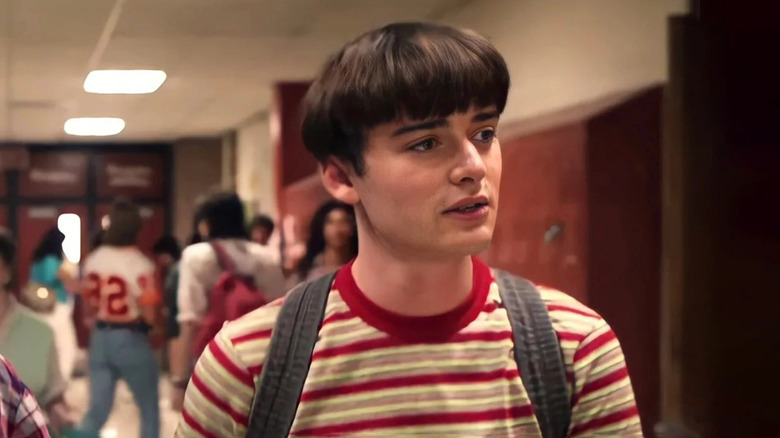 Noah Schnapp bowl cut in "Stranger Things" 