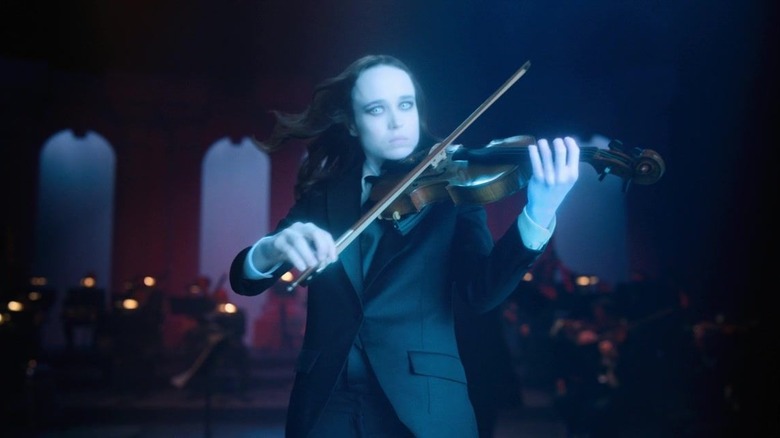 Number 7 playing violin