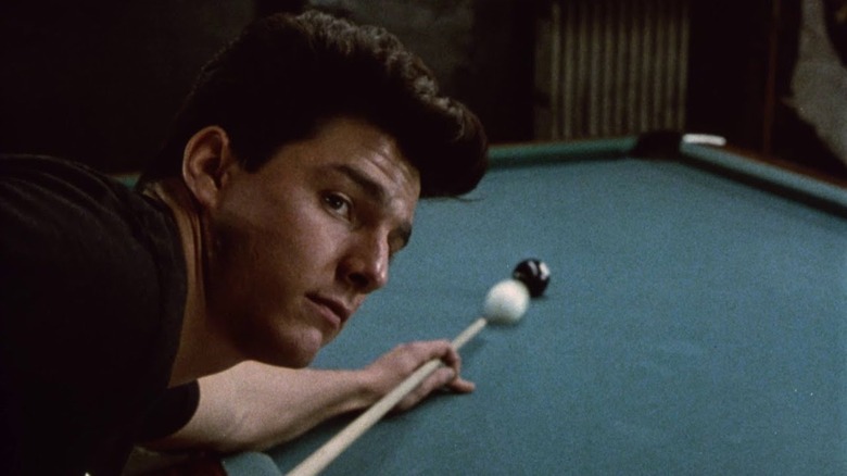 Tom Cruise hot dogs it at the pool table as Vincent Lauria in The Color of Money