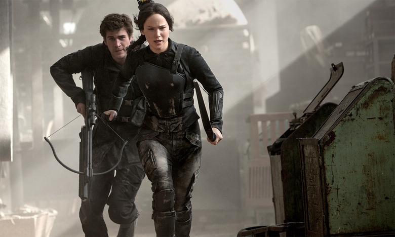Hunger Games Mockingjay - Katniss and Gale