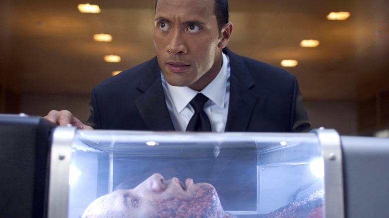 Southland Tales boxer looks at his own corpse