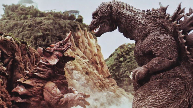 Uma foto de Godzilla, Mothra e King Ghidorah: Giant Monsters All-Out Attack 