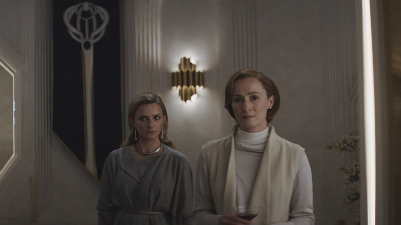 Mon Mothma and Vel Sartha in Andor