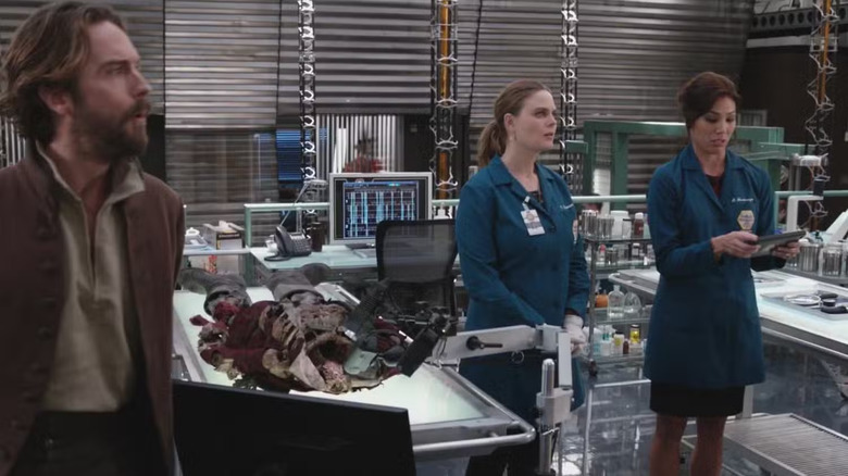 Tom Mison as Ichabod Crane, Emily Deschanel as Dr. Brennan, and Michaela Conlin as Angela on Bones