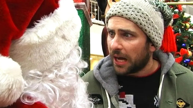 It's Always Sunny in Philadelphia, Charlie and Santa