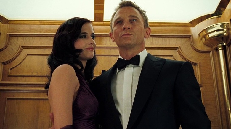 Eva Green's Vesper and Daniel Craig's James Bond in the elevator in Casino Royale