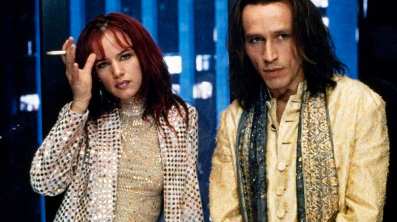 Juliette Lewis as Faith and Michael Wincott as Philo in Strange Days