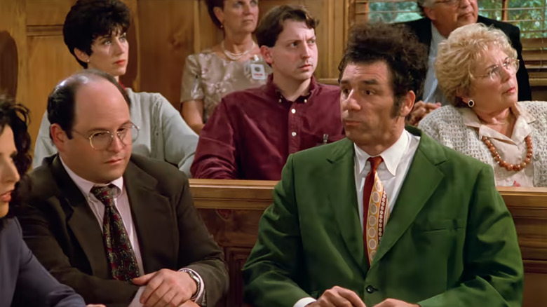 ASONESON Alexander as George and Michael Richards as Kramer, with Alexander Dana's wife behind as a juror of Seinfeld