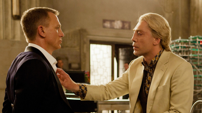 Daniel Craig as James Bond and and Javier Bardem as Raoul Silva in Skyfall