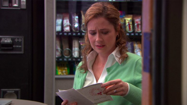 Pam reads Jim's note in The Office