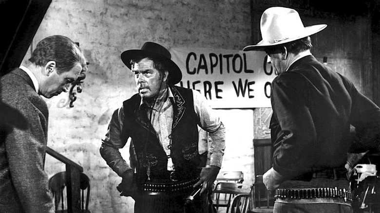 Wayne Stewart and Lee Marvin talking in The Man Who Shot Liberty Valance