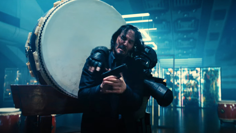 Keanu Reeves John Wick loading gun