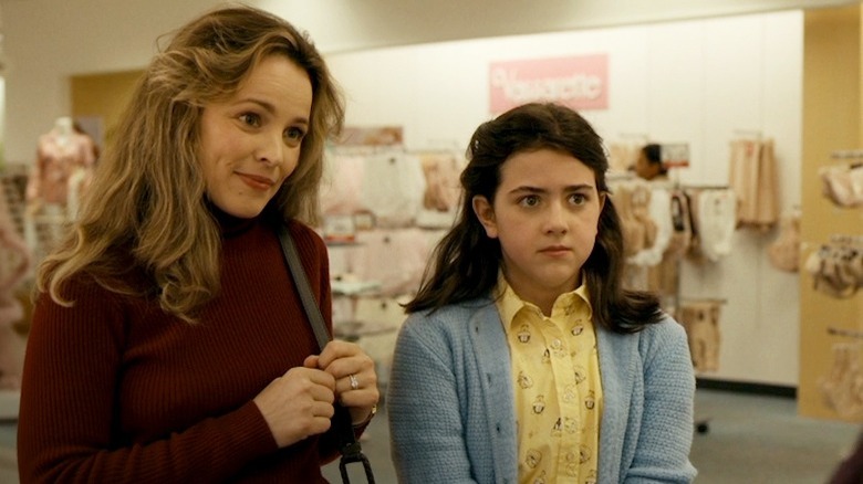 Abby Ryder Fortson and Rachel McAdams in Are You There God? It's Me Margaret