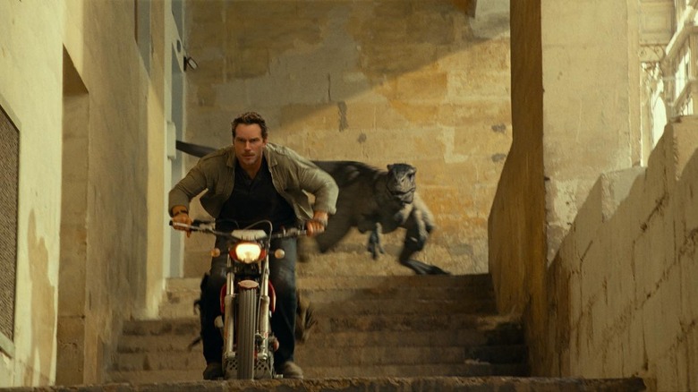 Jurassic World Dominion Owen motorcycle