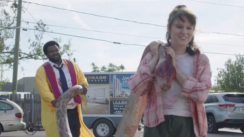 Craig Robinson and Claudia O'Doherty in Killing It 