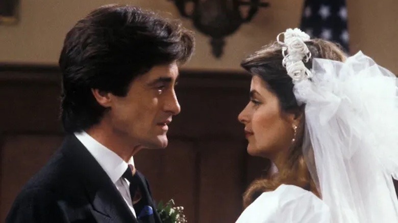 Roger Rees and Kirstie Alley as Robin Colcord and Rebecca Howe in Cheers