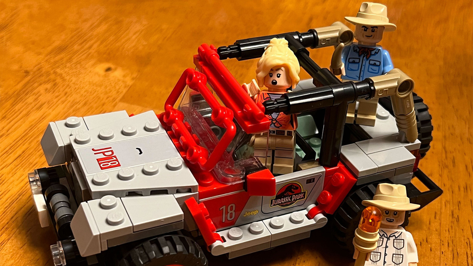 New Jurassic Park LEGO Sets Are Breezy Builds With Cool Vehicles ...