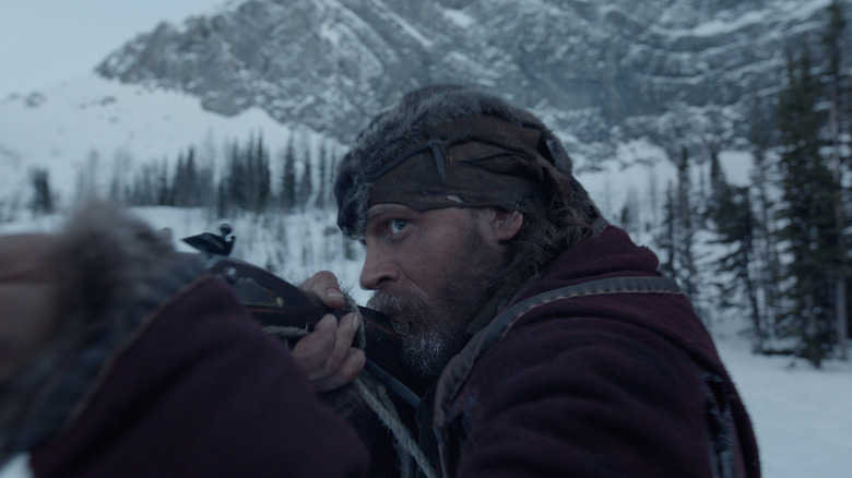 O rifle Revenant Tom Hardy