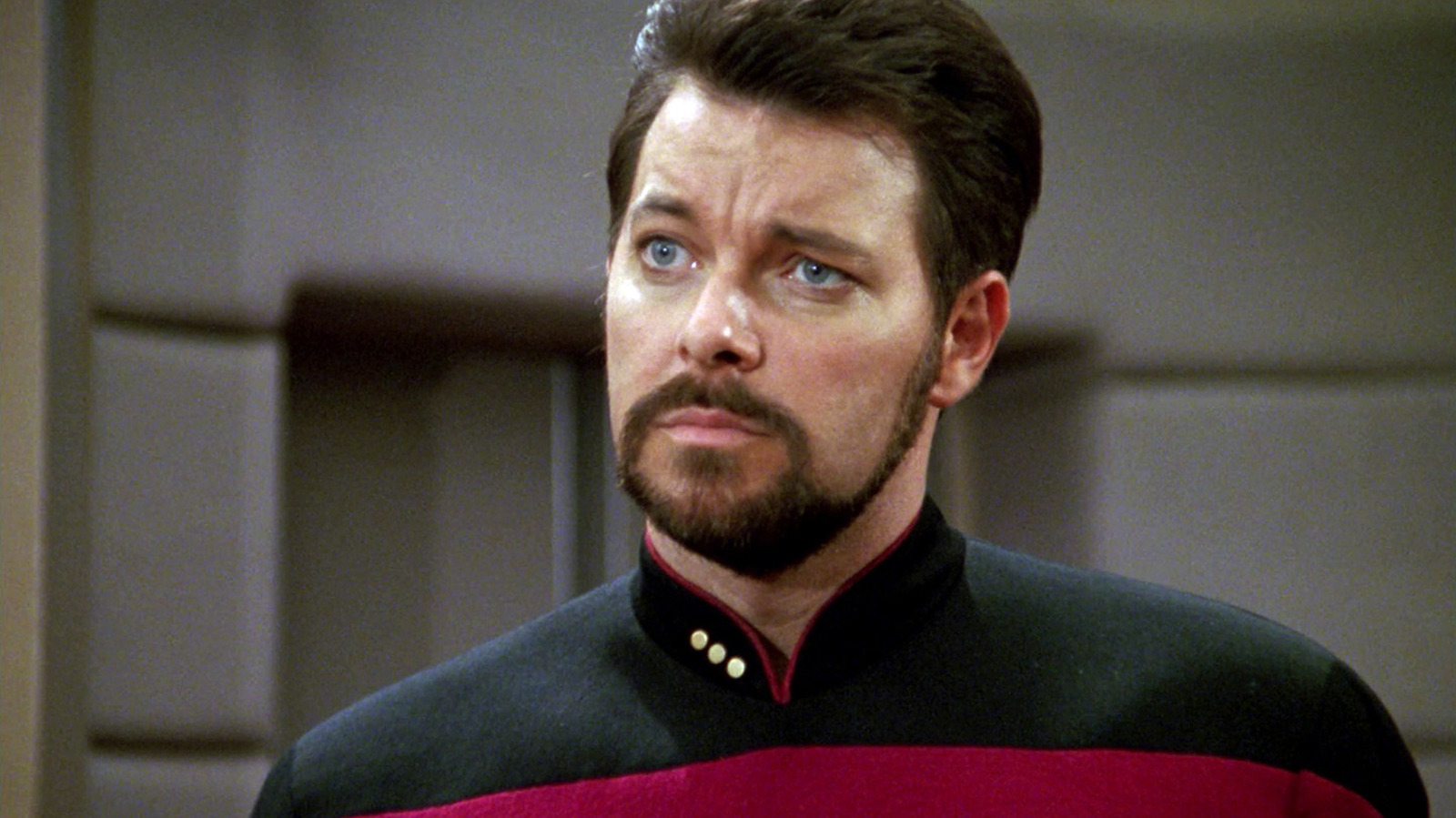 Letting Jonathan Frakes Direct Star Trek Came Back To Bite The Show's 