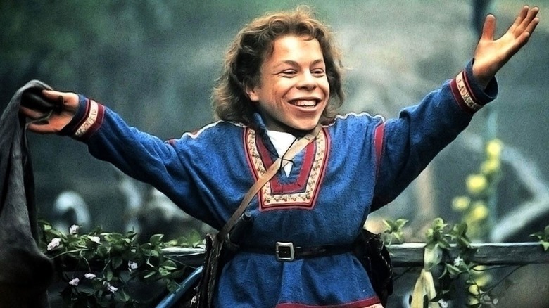 Warwick Davis as Willow Ufgood in Willow