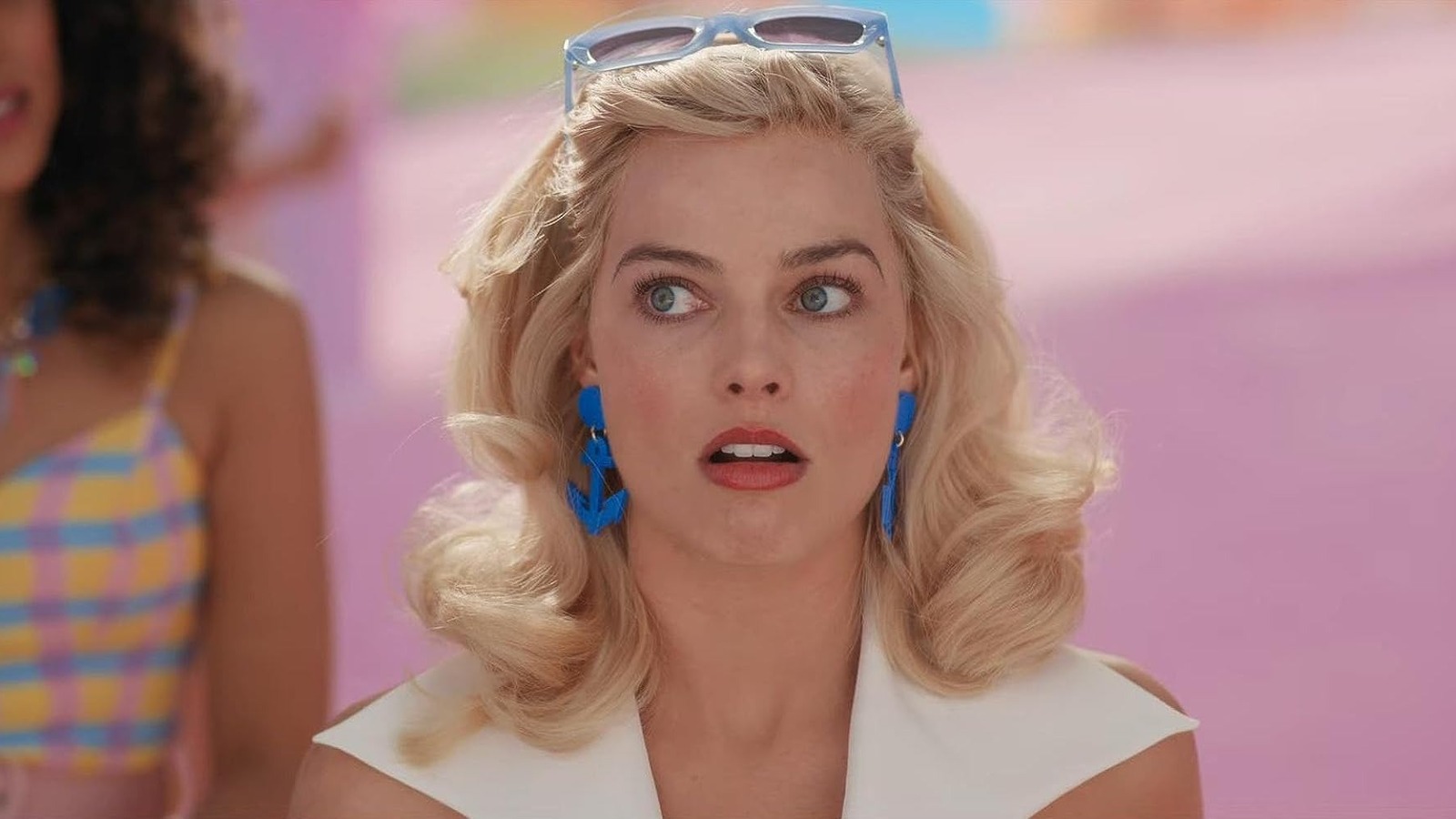 Margot Robbie Tried To Give Greta Gerwig An Out In Casting Her As Barbie Infinite Nest 2334
