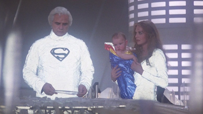 Superman 1978 brando holds crystal, york holds baby