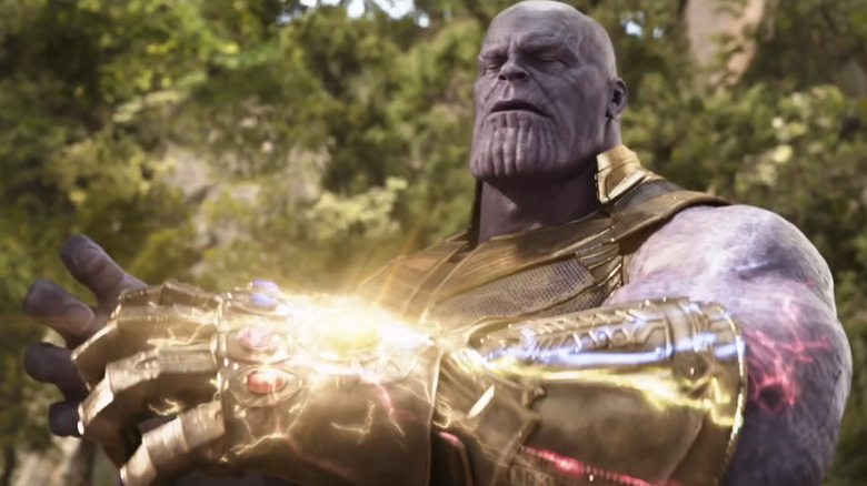 Thanos holding Infinity Gauntlet