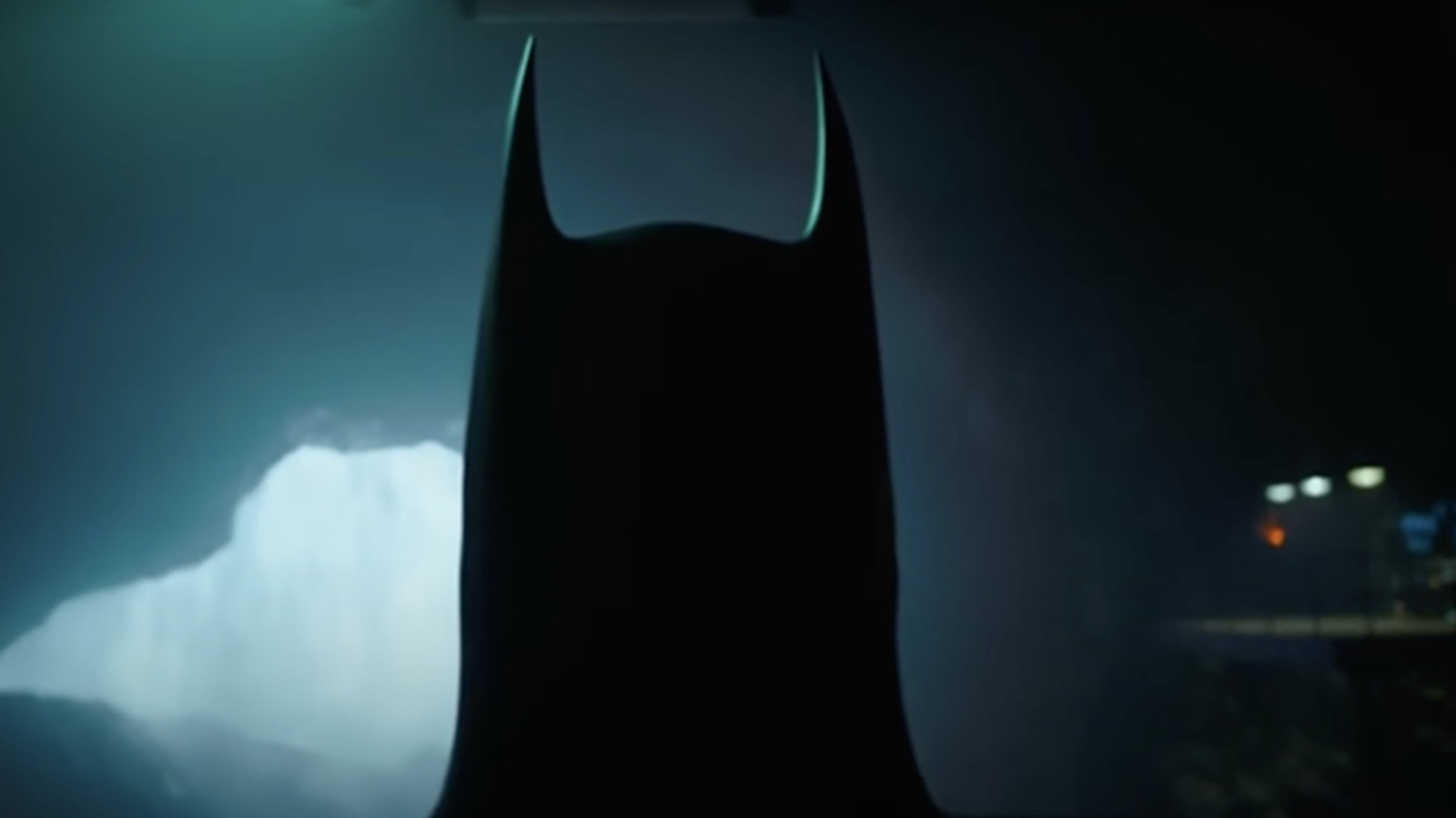 Michael Keaton Hypes His Batman's Return With Photo Of His Bat-Eared Shadow