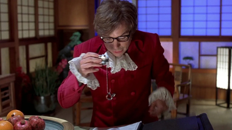 Austin Powers International Man Mystery investigating looking