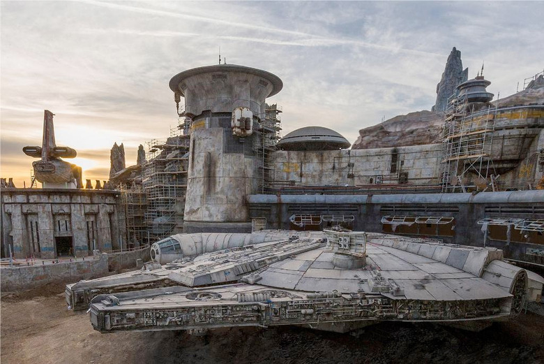 star wars galaxy's edge details