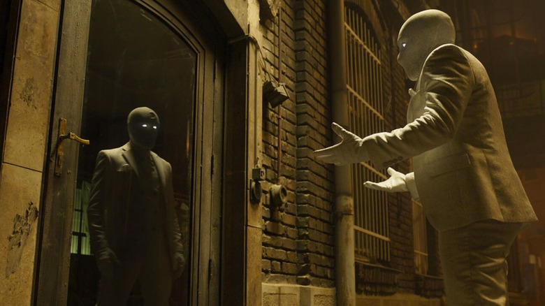 Oscar Isaac tries out his Mr. Knight suit in Moon Knight