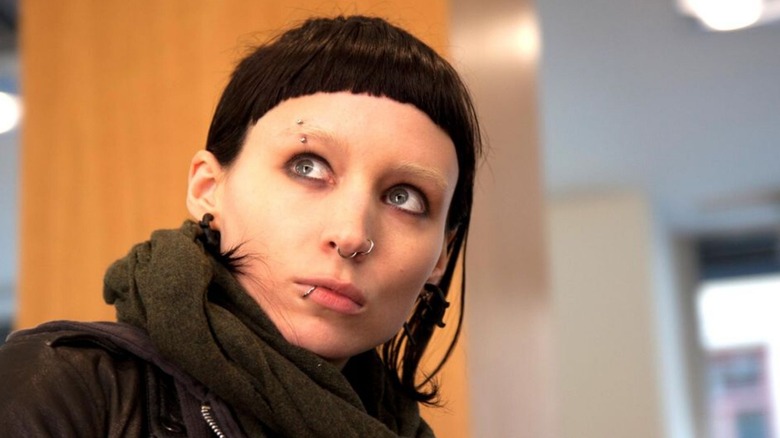 rooney mara the girl with the dragon tattoo piercings