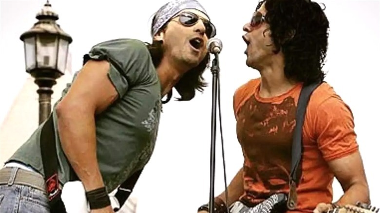 Farhan Akhtar and Arjun Rampal in Rock On!!