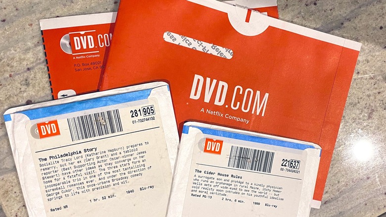 Netflix DVD envelopes 