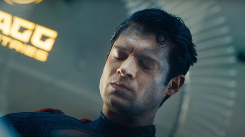 David Corenswet's Superman dirty with his eyes closed in Superman (2025)