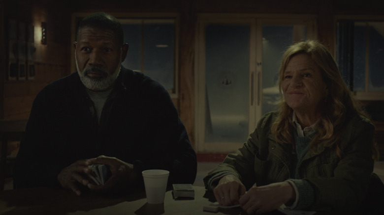 Dennis Haysbert and Dale Dickey in No Exit