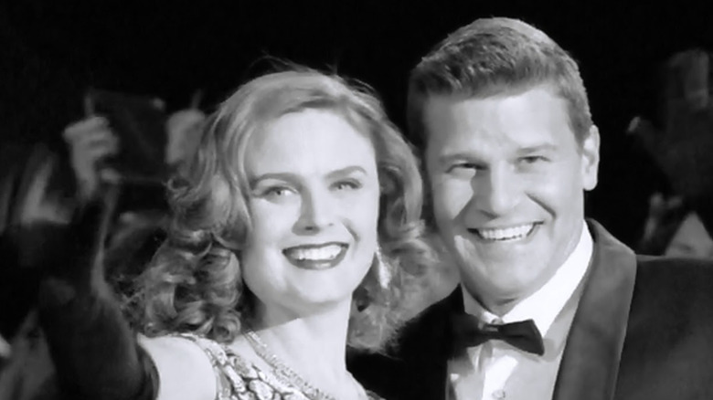 Bones black and white Emily Deschanel David Boreanaz