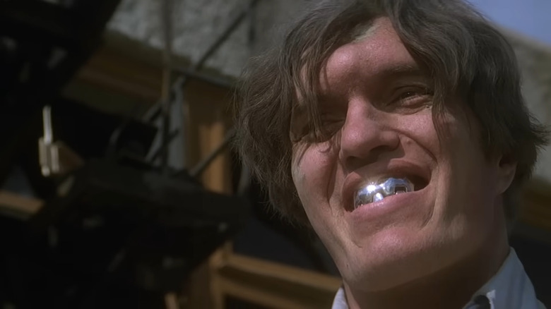 Jaws smiles with his metal teeth in Moonraker