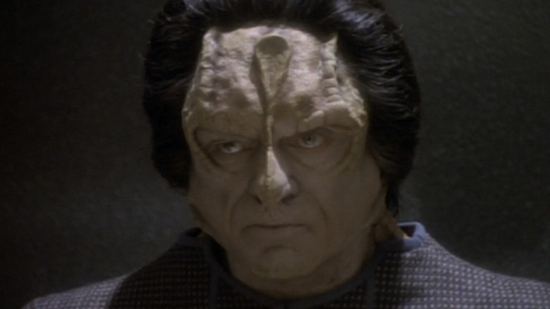 Nine Marritza the Cardassian looking offscreen in Star Trek: Deep Space Nine