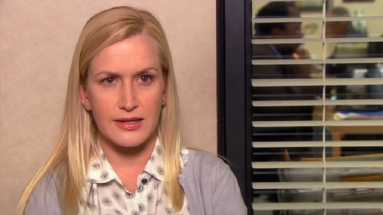 Entrevista com Angela no The Office