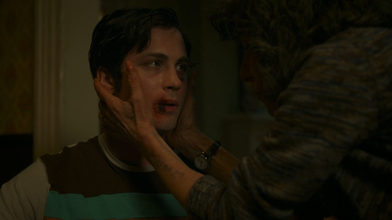 Logan Lerman and Jeannie Berlin as Jonah and Ruth Heidelbaum in Hunters