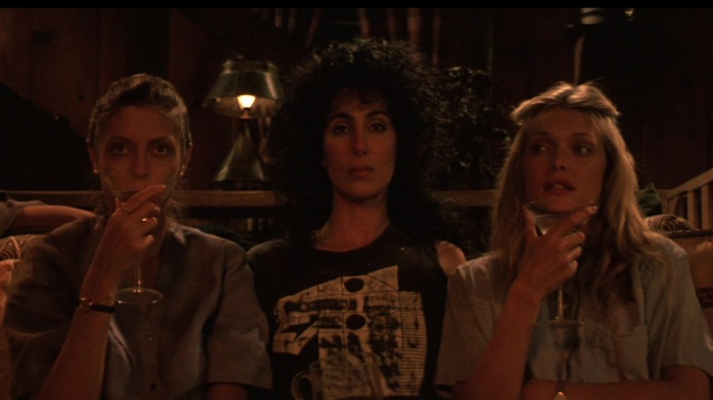 Witches of Eastwick Cher Pfeiffer Sarandron chatting 